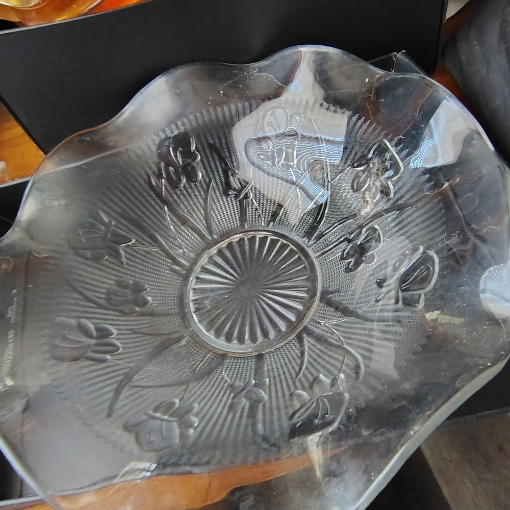 Elegant Clear Glass Decorative Bowl